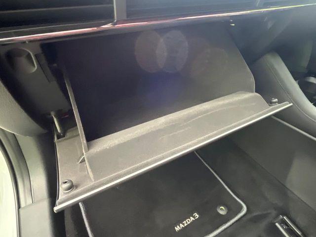 MAZDA3ファストバック(新潟県新潟市南区)