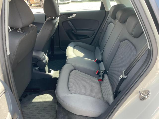 アウディA1 スポーツバック(新潟県新潟市南区)