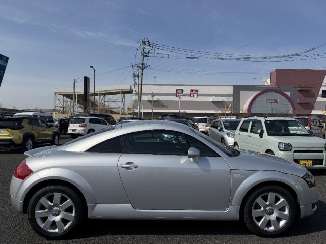 アウディ TTクーペ(新潟県新潟市西区)