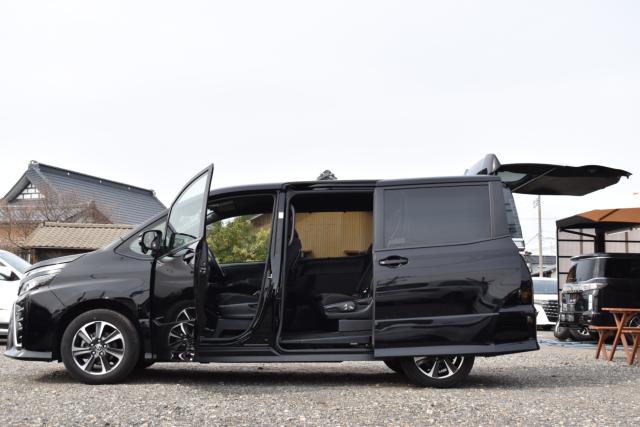 ヴォクシー（新潟県新潟市西区）画像17