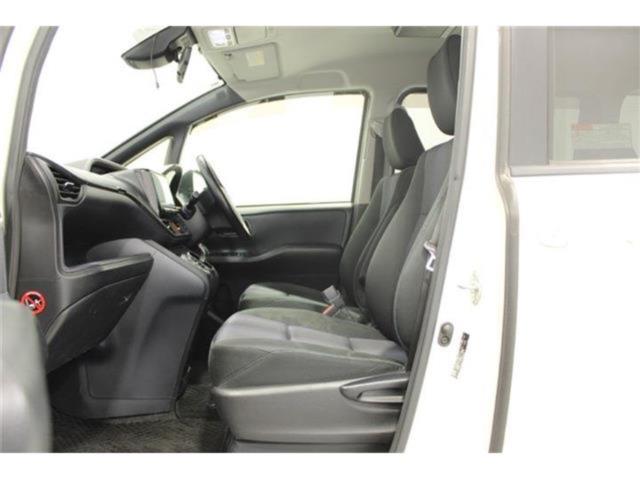 ヴォクシーハイブリッド（新潟県新潟市東区）画像47