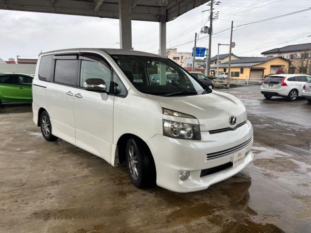 ヴォクシー（新潟県新潟市北区）画像8