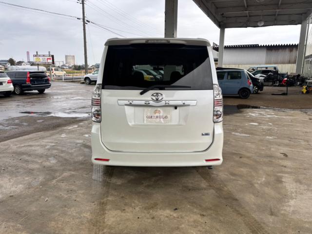 ヴォクシー（新潟県新潟市北区）画像11