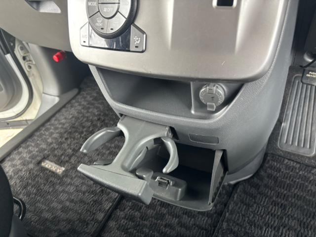 ヴォクシー（新潟県新潟市北区）画像27