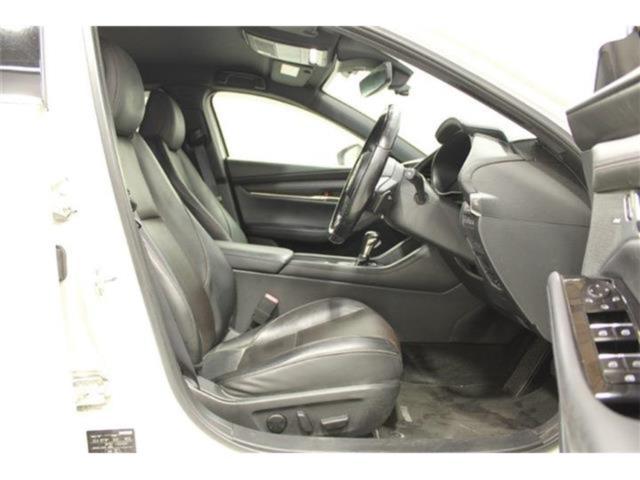 MAZDA3ファストバック(新潟県新潟市東区)