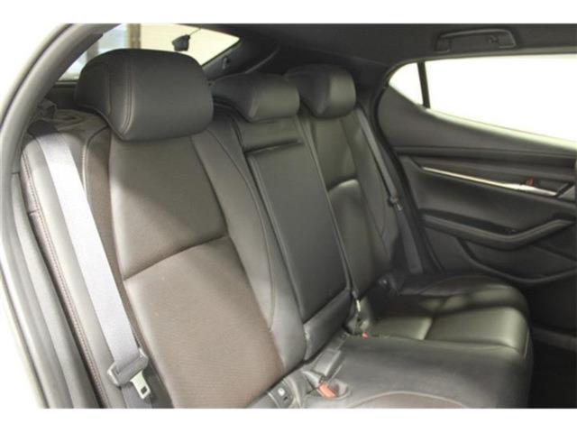 MAZDA3ファストバック(新潟県新潟市東区)