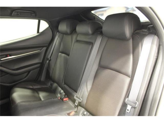 MAZDA3ファストバック(新潟県新潟市東区)