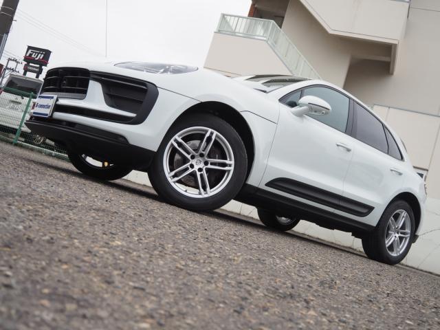 ポルシェマカン（新潟県新潟市西区）