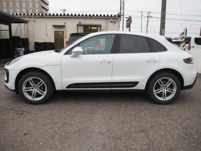 ポルシェマカン（新潟県新潟市西区）