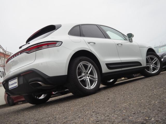 ポルシェマカン（新潟県新潟市西区）