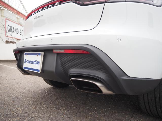 ポルシェマカン（新潟県新潟市西区）