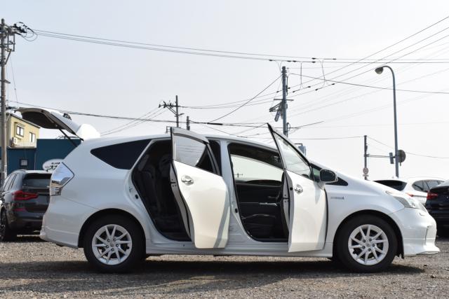 プリウスα（新潟県新潟市西区）画像9