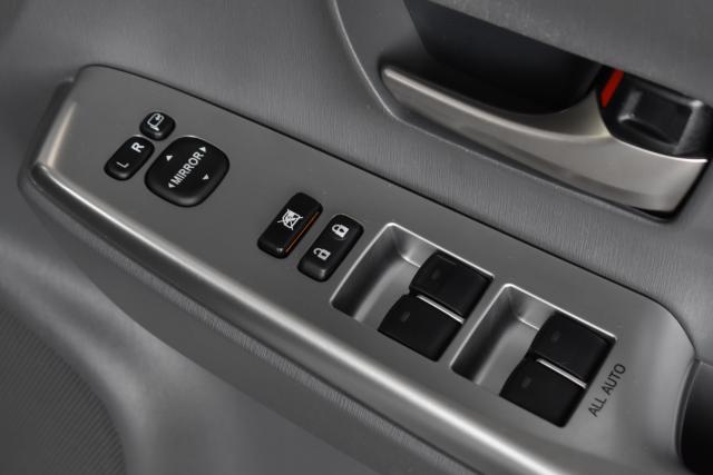 プリウスα（新潟県新潟市西区）画像41