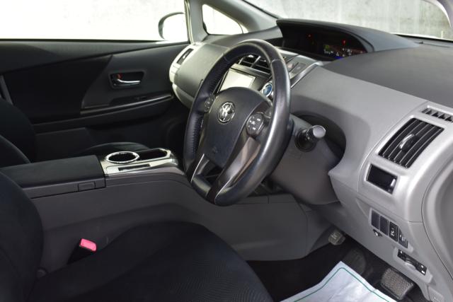 プリウスα（新潟県新潟市西区）画像28