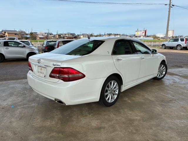 クラウン(新潟県新潟市北区)