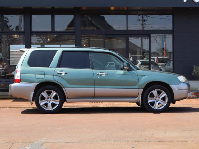 フォレスター（新潟県新潟市中央区）