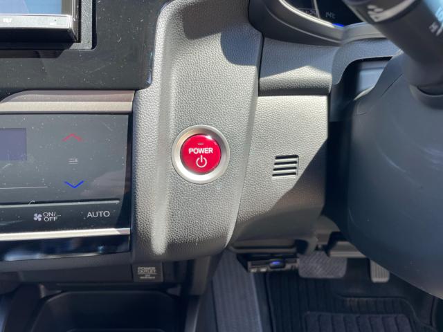 フィットハイブリッド（新潟県新潟市南区）