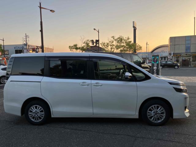 ヴォクシー（新潟県新潟市中央区）画像5