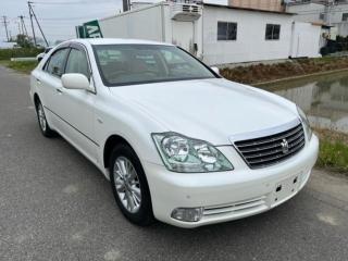 クラウン ロイヤルサルーン