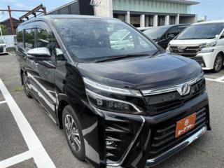 ヴォクシー 2.0 ZS 煌II 純正10型ナビTV後席モニタ両側電動7人乗LED