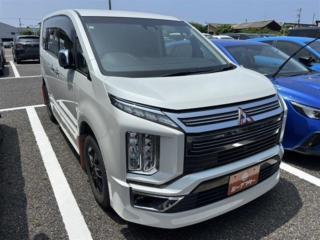 デリカD:5 アーバンギア 2.2 G パワーパッケージ ディーゼルターボ 4WD 10型ナビTVバックカメラ両側電動ドア