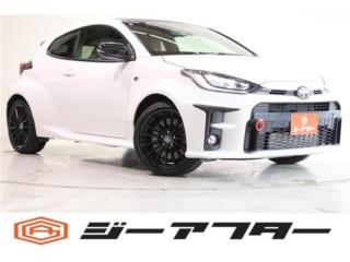 GRヤリス 1.6 RC  4WD 禁煙車 4WD 6速MT オプション18インチアルミホイール CUSCO製牽引フック ターボ車 カーボンルーフ ETC 左右独立オートエアコン キーレスエントリー インタークー