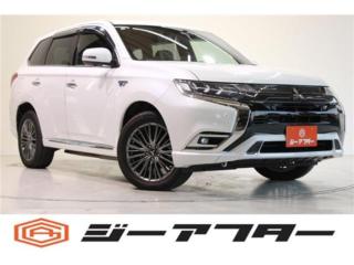 アウトランダーPHEV 2.4 S エディション 4WD 最終モデル サンルーフ ブラックレザーシート メーカーナビ パノラミックビューモニター ブラインドスポットモニター レーダークルーズコントロール ETC パワーバック