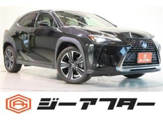 レクサスUX 250h バージョンL 令和3年登録 サンルーフ AppleCarPlay対応 Android対応 3眼LEDヘッドライト シートベンチレーション パワーテールゲート