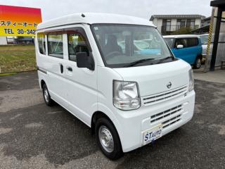 NV100クリッパー 660 DX ハイルーフ 5AGS車 4WD