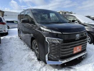 ヴォクシーハイブリッド 1．8 ハイブリッド S-Z 禁煙車 純正8インチディスプレイオーディオ バックカメラ 両側電動スライドドア LEDヘッドライト シートヒーター 衝突軽減ブレーキ クリアランスソナー 100V電源 レ