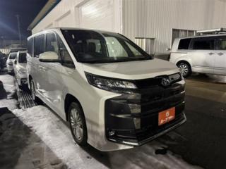 ノア 2．0 S-Z 4WD 禁煙車 純正8インチナビ バックカメラ ハーフレザーシート シートヒーター トヨタセーフティセンス 両側電動スライドドア Bluetooth接続 LEDヘッドライト フロントフ