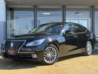 クラウンハイブリッド ロイヤルサルーン