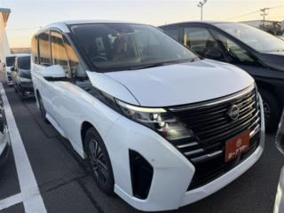 セレナ 1．4 e-POWER ハイウェイスターV 禁煙車 純正12．3インチナビ 全周囲カメラ フルセグTV 両側電動スライドドア プロパイロット LEDヘッドライト フロントフォグライト ETC Blue