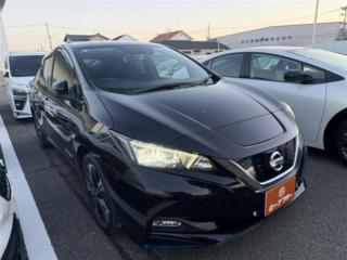 リーフ e＋ X 禁煙車 純正9インチナビ バックカメラ フルセグTV 前席シートヒーター ステアリングヒーター LEDヘッドライト フロントフォグライト ETC クリアランスソナー オートクルーズコントロー