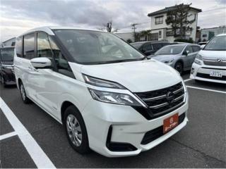 セレナ 2．0 XV 禁煙車 社外オーディオディスプレイ 全周囲カメラ クルーズコントロール 両側電動スライドドア HIDヘッドライト 衝突軽減ブレーキ プッシュスタート キーレス BLUETOOTH接続