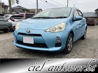 アクア 1.5 S ナビ フルセグTV スマートキー/ オートエアコン ETC