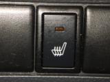 ・４WD<br>・１４インチアルミホイール<br>・タイミングチェーン<br>・CDオーディオ<br>・ベンチシート<br>・シートヒーター<br>・キーレス<br><br><br> 等、装備充実の一台です！<br><br> 是非一度現車を確認しにご来店頂ければと思います！