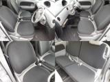 運転席助手席共に綺麗な状態を保っております。