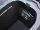 充電用ＵＳＢポート