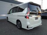 気持ちよく、皆様に乗っていただくため、当社の車輌は展示する前に、徹底的に清掃・磨きを行ないます。他店と比べてみてください。