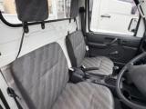【ご質問大歓迎！】現車を前にして、スタッフがお車の状態をお話します！何でも構いません、お気軽にお問い合わせくださいね♪