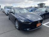 MAZDA3ファストバック 1.5 15C 4WD 禁煙車 純正8.8インチナビ バックカメラ レーダークルーズコントロール 障害物センサー ETC LEDヘッドライト フロントフォグライト Bluetooth接続 ブラインドス